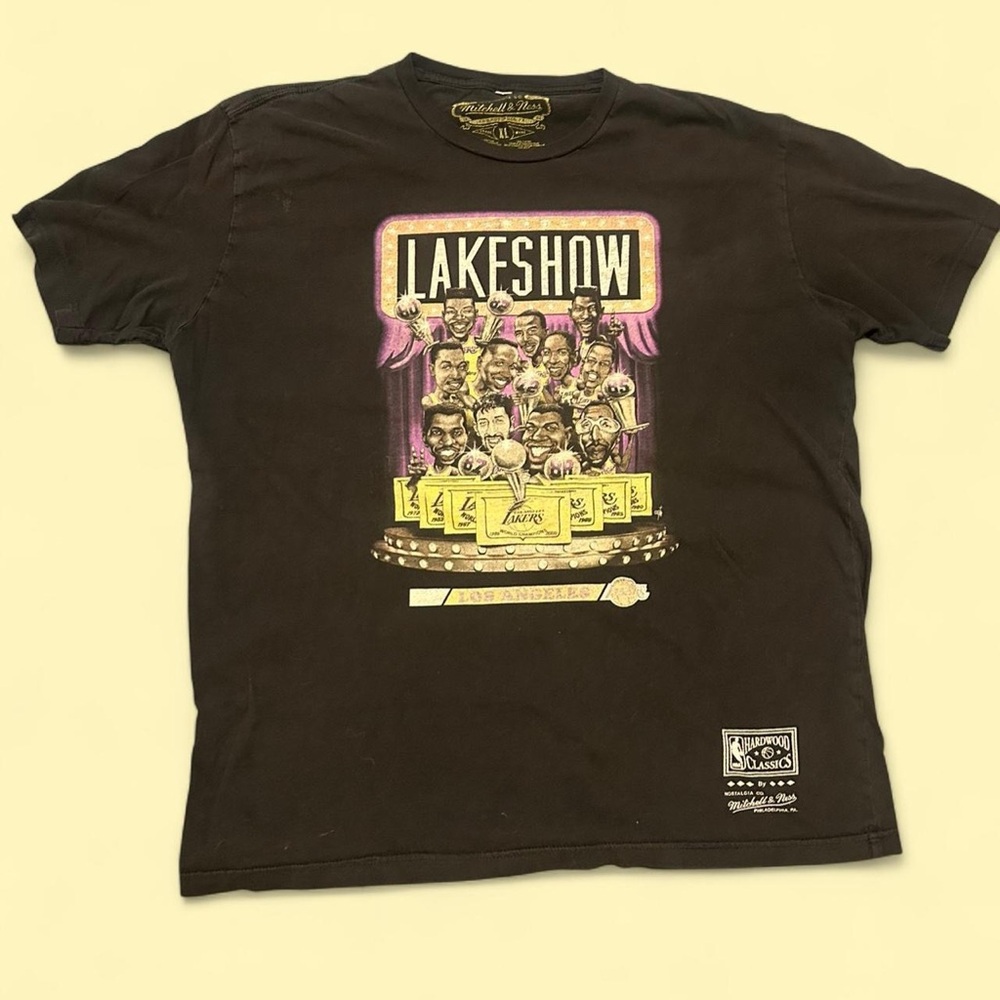 Mitchell & Ness Black Lakers T-Shirt